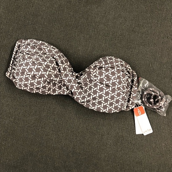 Swim Systems Twist Bandeau Top - Picture 1 of 5